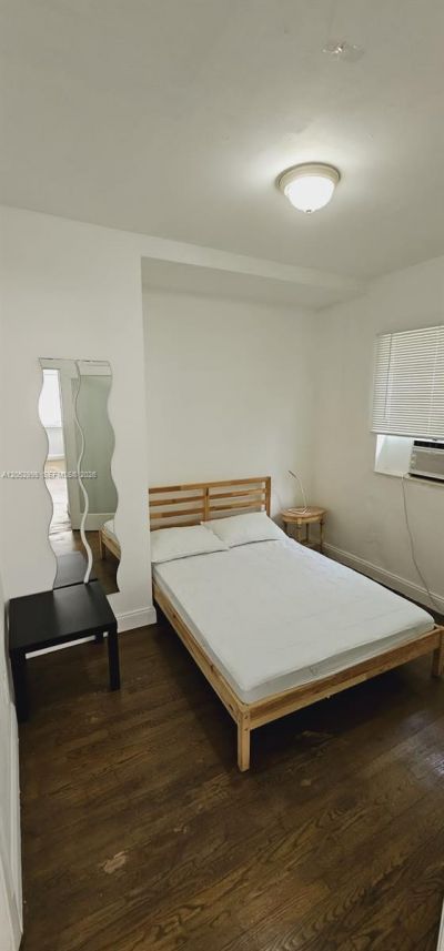 842 Meridian Ave, Unit 3D, Miami Beach, FL 33139 Photo
