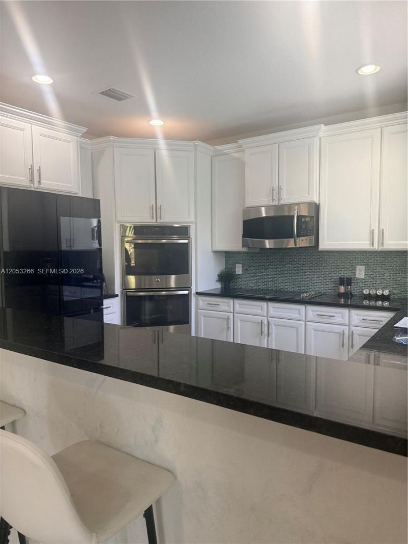 10057 NW 88th Ter, Doral, FL 33178 Photo