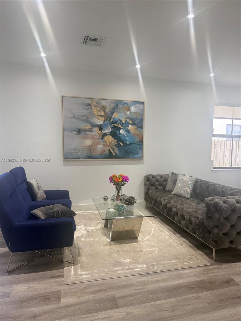 10057 NW 88th Ter, Doral, FL 33178 Photo
