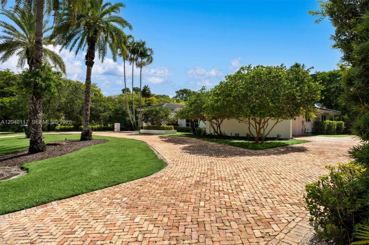 11721 Jacaranda Pl , Coral Gables, FL 33156 Photo