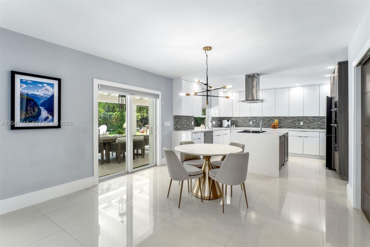11721 Jacaranda Pl , Coral Gables, FL 33156 Photo