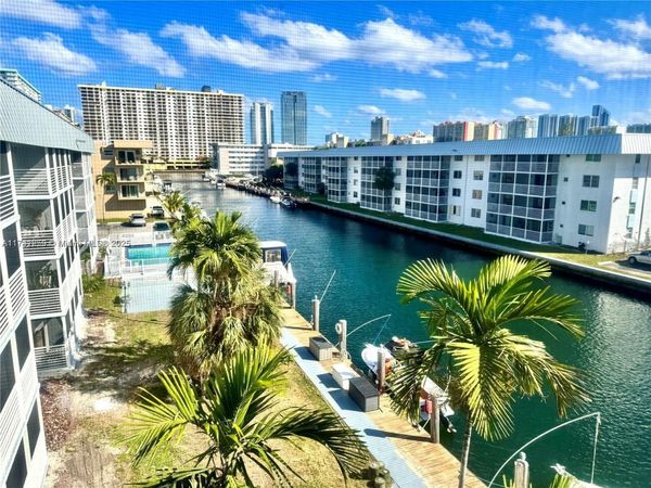 3750 NE 170TH STREET , Unit 311, NORTH MIAMI BEACH, FL 33160