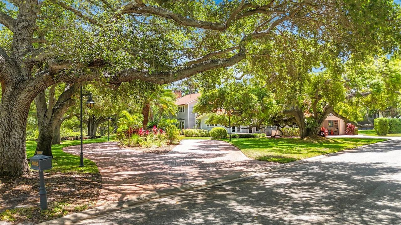 8005 17th Avenue W, Bradenton, FL 34209 Photo