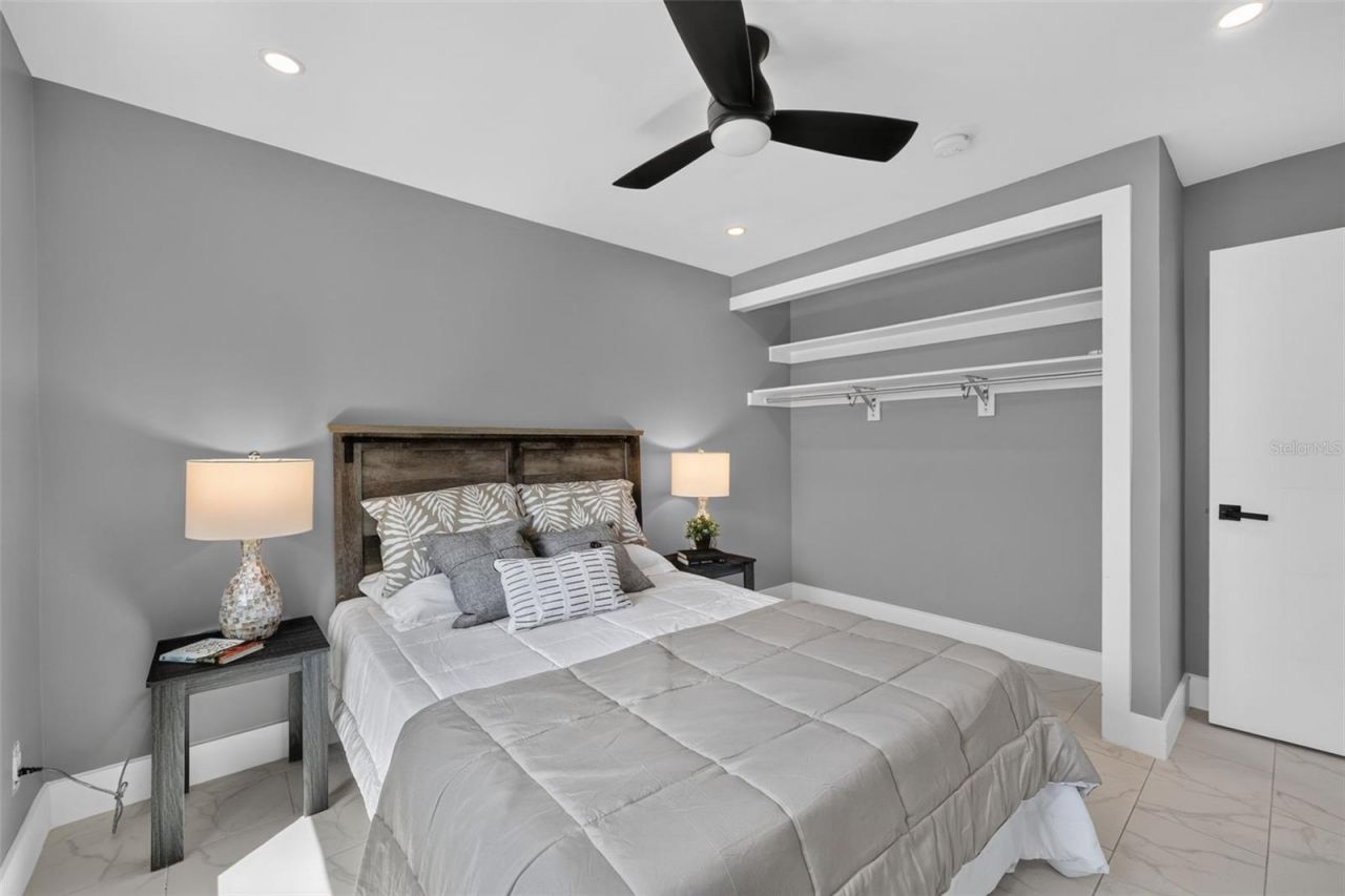 9622 NE Oak Street , Saint Petersburg, FL 33702 Photo