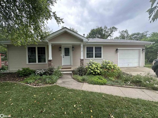612 Winchester Drive, Ottumwa, IA 52501