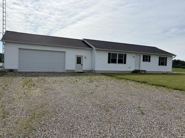 7741 Beebe Highway, Tipton, MI 49287