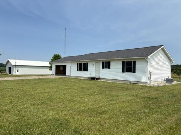7741 Beebe Highway, Tipton, MI 49287