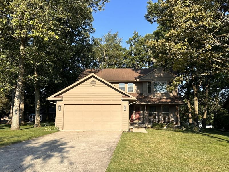 605 Oakwood Drive, Bellefontaine, OH 43311 Photo 1