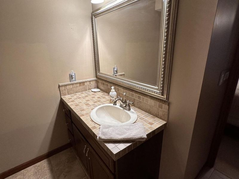 605 Oakwood Drive, Bellefontaine, OH 43311 Photo 23