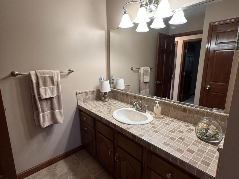 605 Oakwood Drive, Bellefontaine, OH 43311 Photo 30
