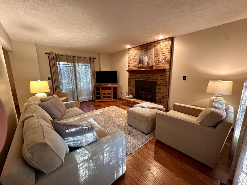605 Oakwood Drive, Bellefontaine, OH 43311 Photo 5