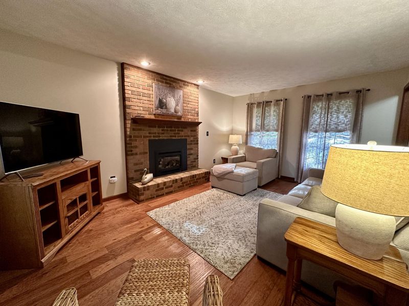 605 Oakwood Drive, Bellefontaine, OH 43311 Photo 6