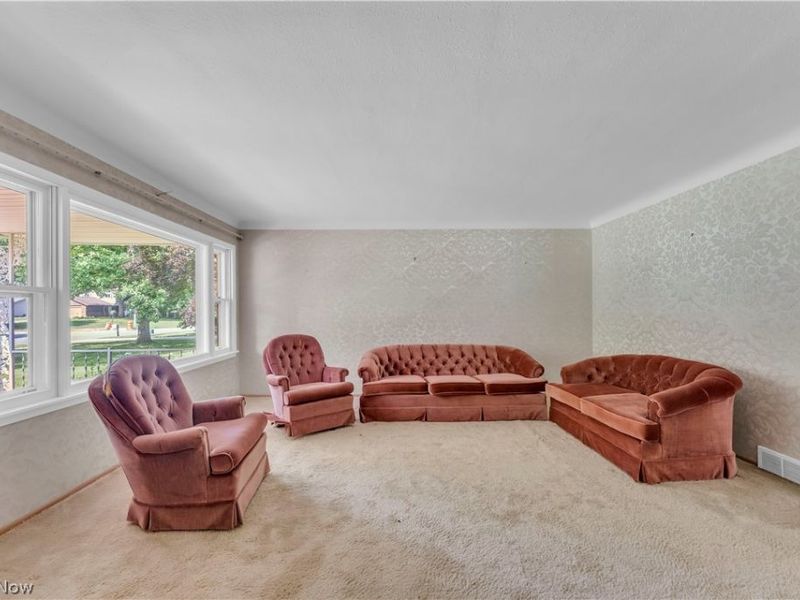 5805 Williamsburg Drive, Highland Heights, OH 44143 Photo 10