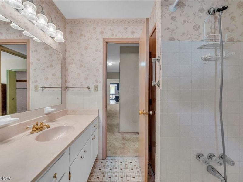 5805 Williamsburg Drive, Highland Heights, OH 44143 Photo 23