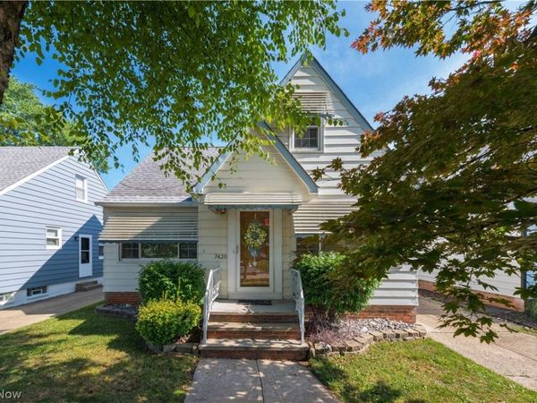 7420 Traymore Avenue , Brooklyn, OH 44114