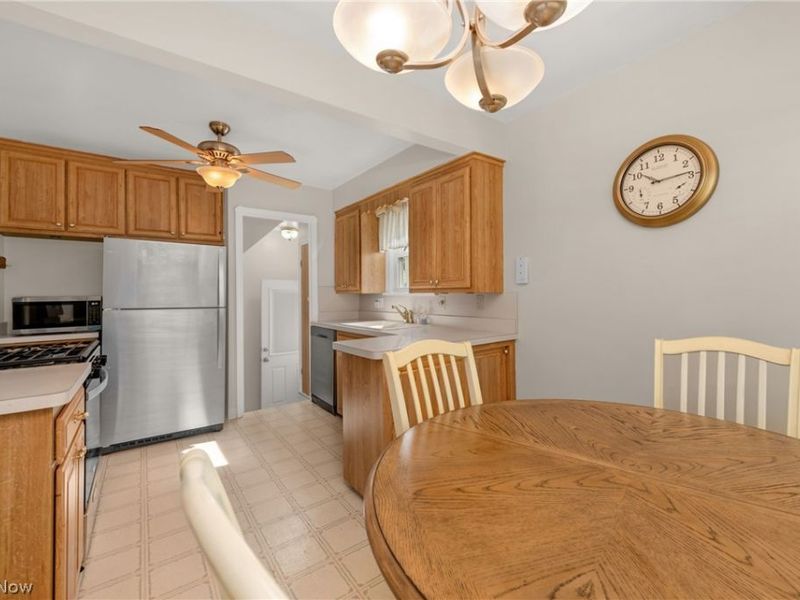 7420 Traymore Avenue, Brooklyn, OH 44114 Photo 18