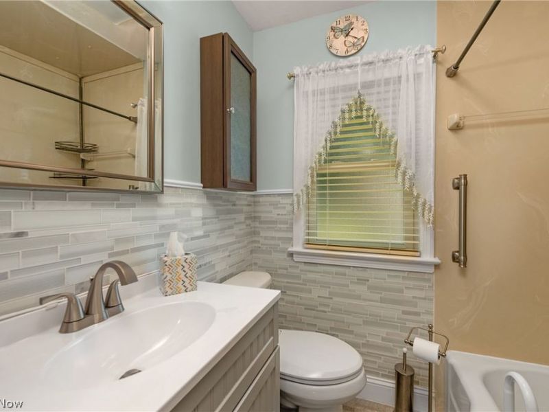 7420 Traymore Avenue, Brooklyn, OH 44114 Photo 19