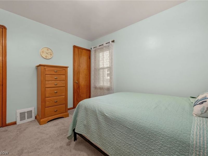 7420 Traymore Avenue, Brooklyn, OH 44114 Photo 26