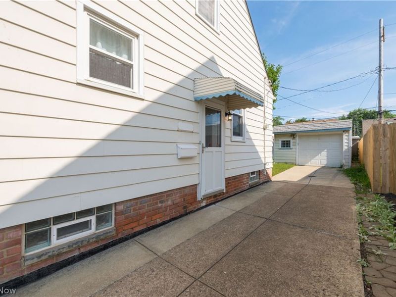 7420 Traymore Avenue, Brooklyn, OH 44114 Photo 36