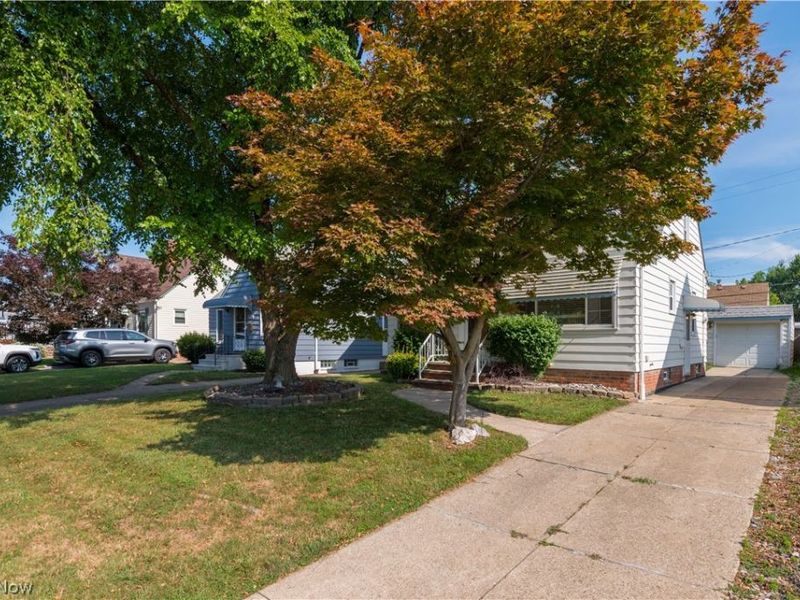 7420 Traymore Avenue, Brooklyn, OH 44114 Photo 4