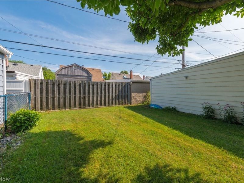 7420 Traymore Avenue, Brooklyn, OH 44114 Photo 42