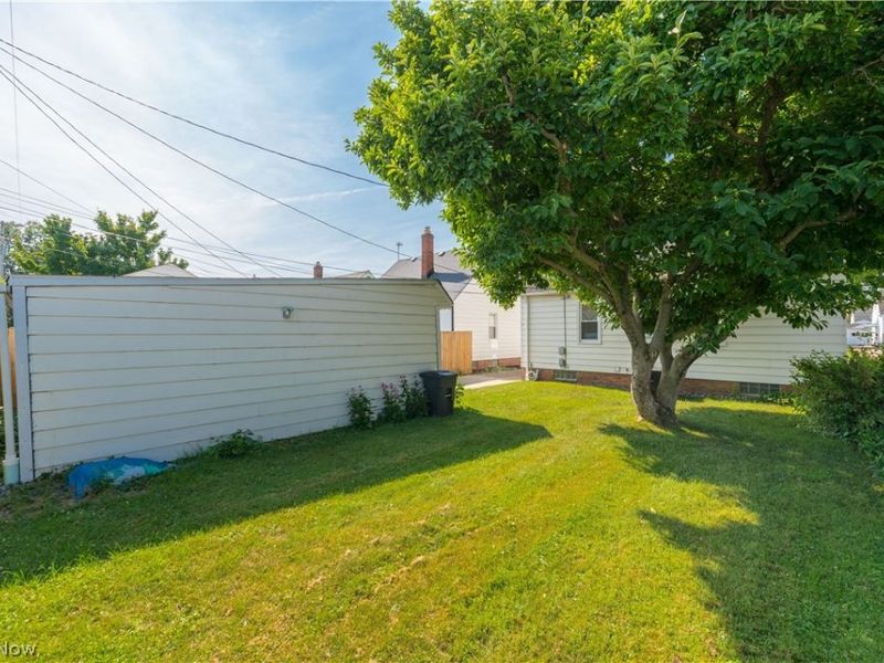 7420 Traymore Avenue, Brooklyn, OH 44114 Photo 43