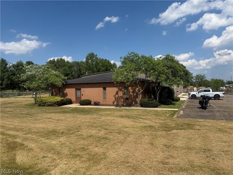 3822 Victory Avenue, Louisville, OH 44641 Photo 2