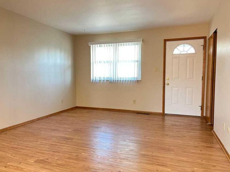 1453 Norma Road , Columbus, OH 43229 Photo 2