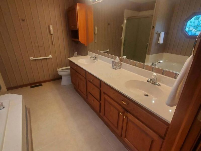 4344 Weybridge Court, Powell, OH 43065 Photo 32