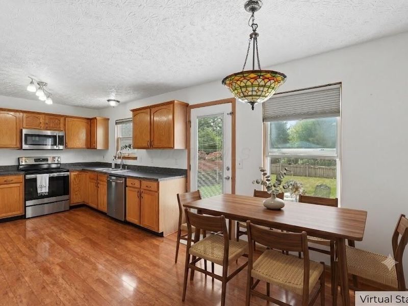 5901 Stillponds Place , Columbus, OH 43228 Photo 11