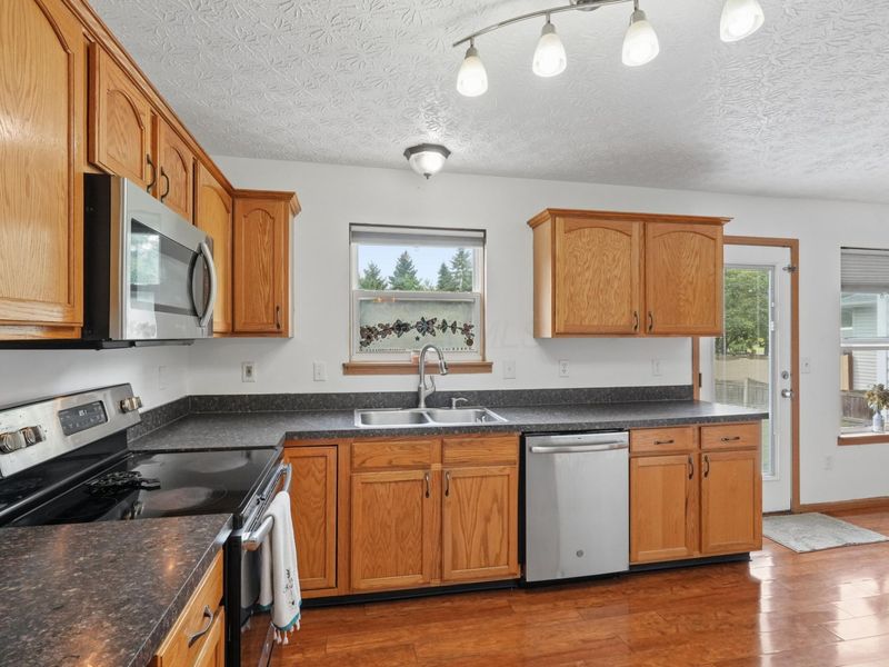 5901 Stillponds Place , Columbus, OH 43228 Photo 18
