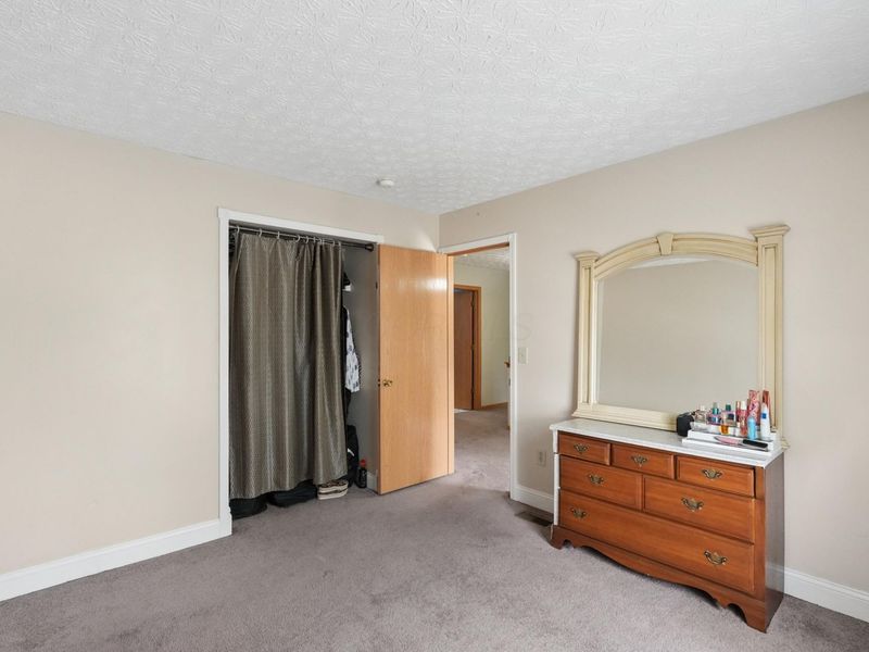 5901 Stillponds Place , Columbus, OH 43228 Photo 32