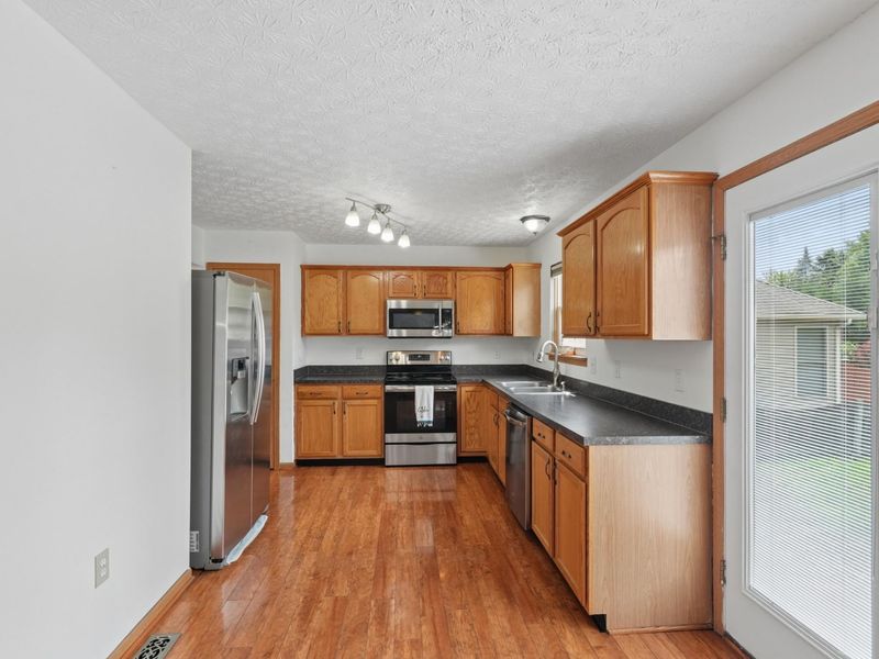 5901 Stillponds Place , Columbus, OH 43228 Photo 41
