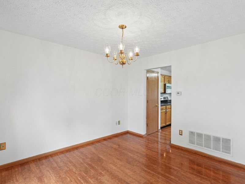 5901 Stillponds Place , Columbus, OH 43228 Photo 8
