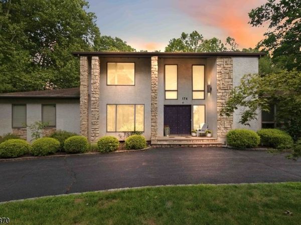 174 Brooklake Rd, Florham Park, NJ 07932