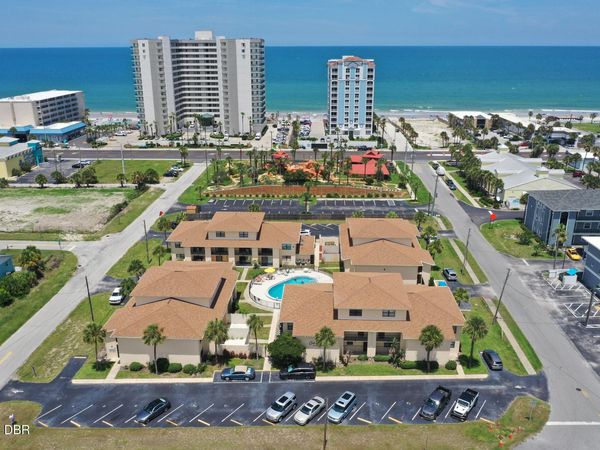 100 Grant Avenue, Unit 24, Daytona Beach Shores, FL 32118