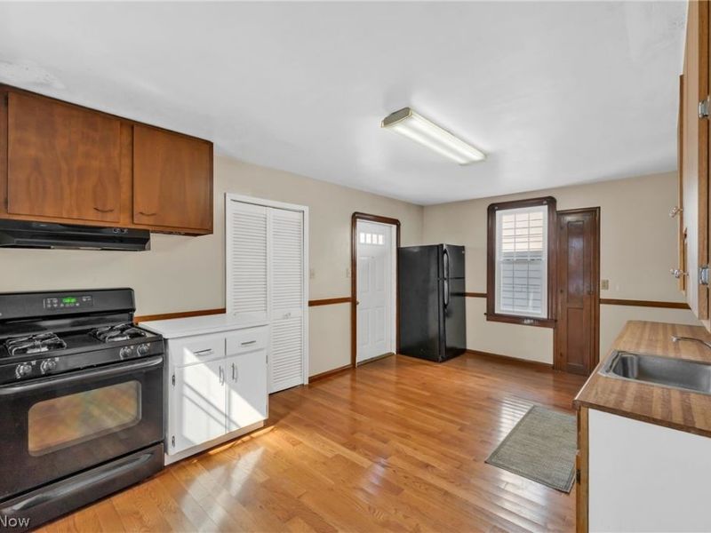2186 Cornell Road, Cleveland, OH 44106 Photo 16