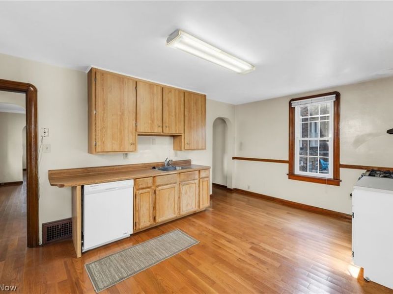 2186 Cornell Road, Cleveland, OH 44106 Photo 17
