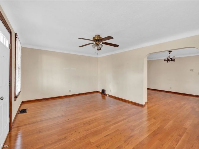 2186 Cornell Road, Cleveland, OH 44106 Photo 9