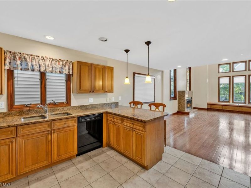 2184 Cornell Road, Cleveland, OH 44106 Photo 15