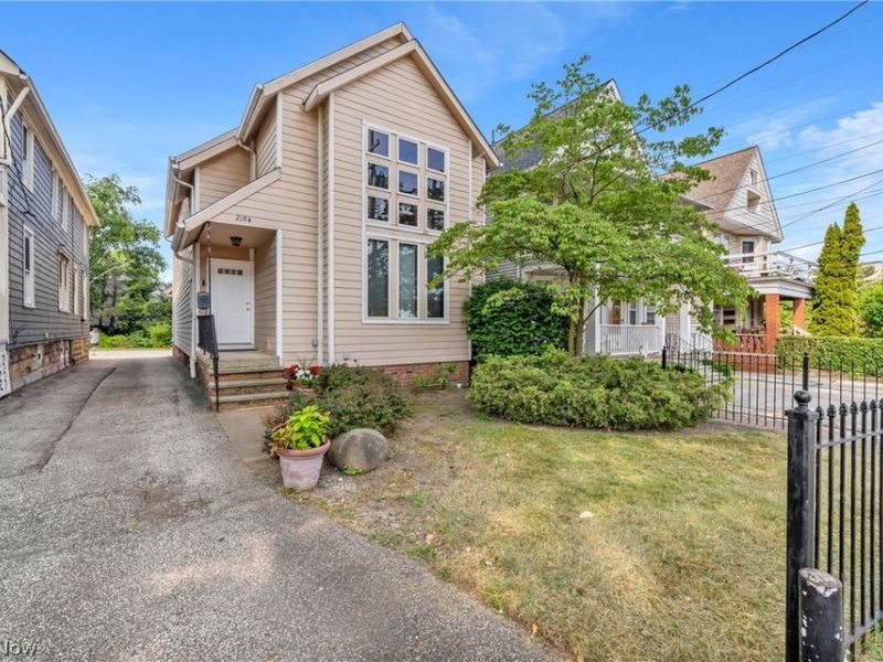 2184 Cornell Road, Cleveland, OH 44106 Photo 2