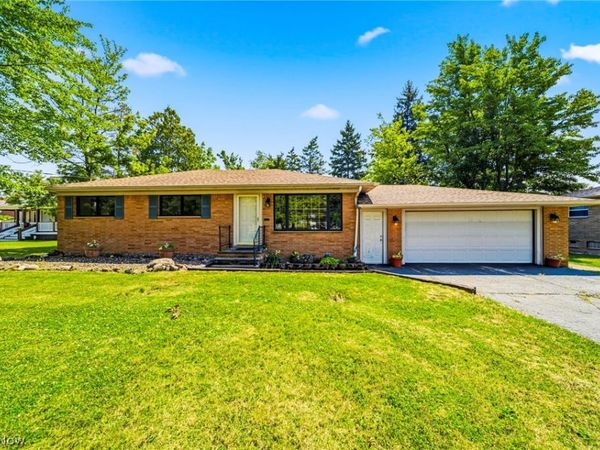 11111 Abbey Road , North Royalton, OH 44133