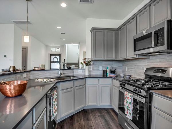 2121 Local Rebel LOOP, Leander, TX 78641