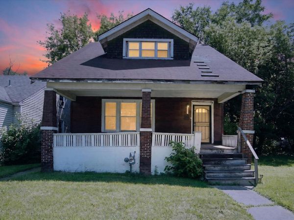 18954 Hickory Street, Detroit, MI 48205