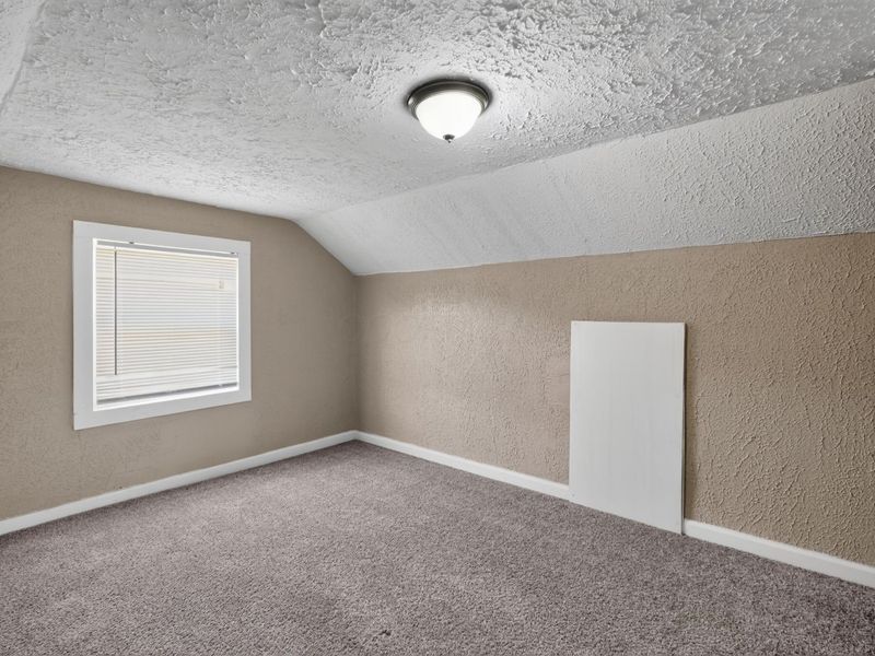 424 Emmit Avenue , Columbus, OH 43228 Photo 11
