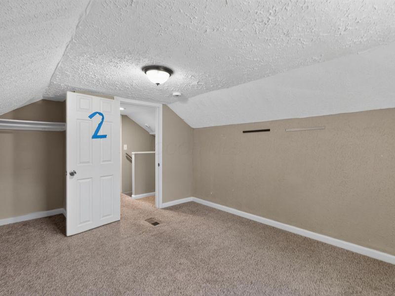 424 Emmit Avenue , Columbus, OH 43228 Photo 14