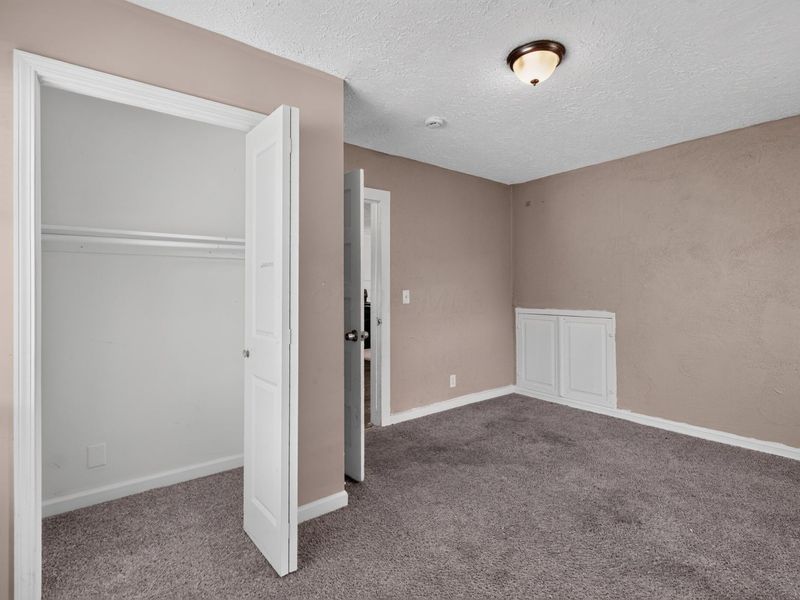 424 Emmit Avenue , Columbus, OH 43228 Photo 15