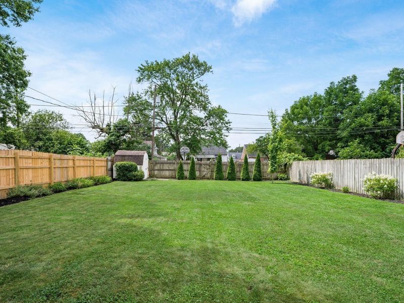 1095 E Dunedin Road, Columbus, OH 43224 Photo 38