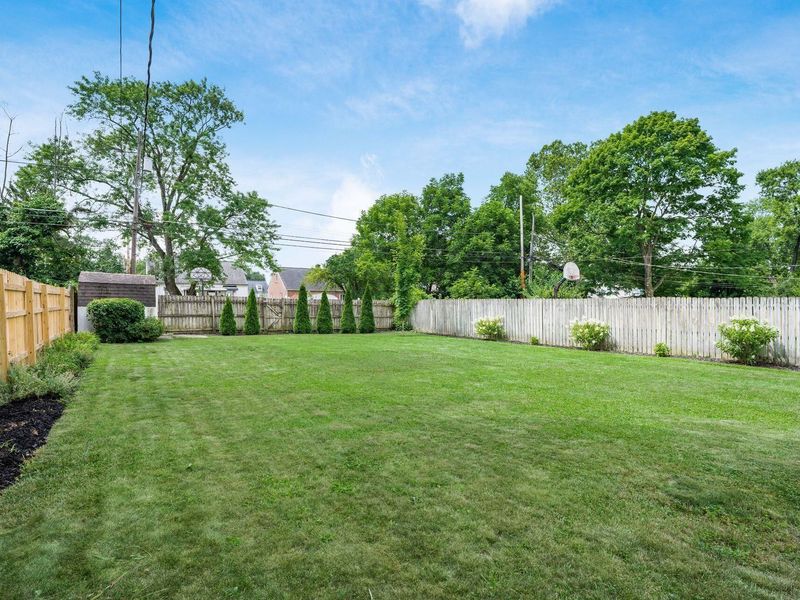 1095 E Dunedin Road, Columbus, OH 43224 Photo 39