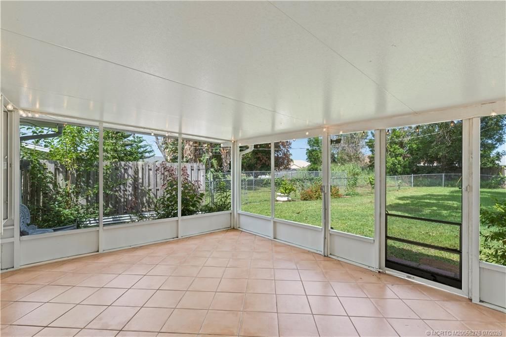 537 NW Sagamore Terrace, Port Saint Lucie, FL 34983 Photo